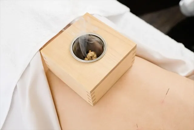 肩こり、腰痛に効果的な箱灸始めました